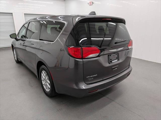 2022 Chrysler Voyager LX