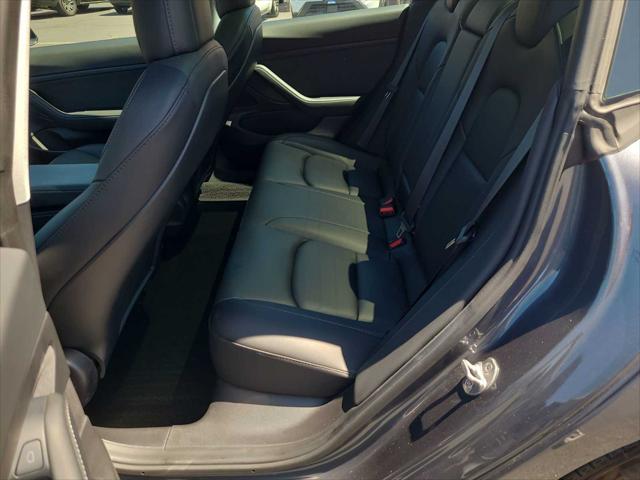 2021 Tesla Model 3 Standard Range Plus Rear-Wheel Drive