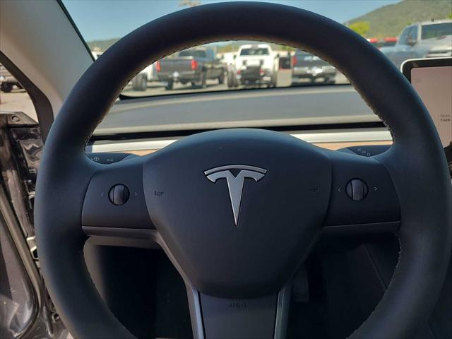 2021 Tesla Model 3 Standard Range Plus Rear-Wheel Drive