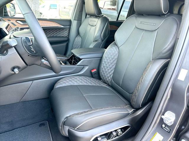 2026 Jeep Grand Cherokee Summit 4x4