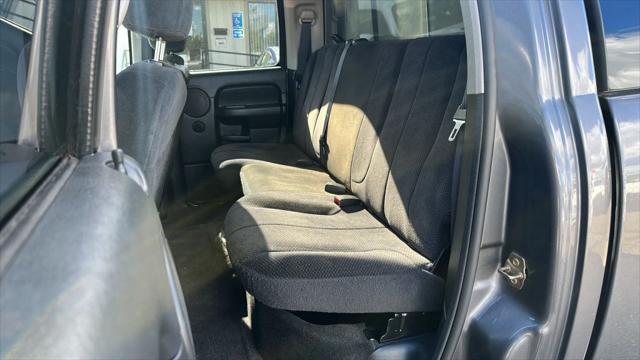 2003 Dodge Ram 1500 SLT Pickup 4D 6 1/4 ft