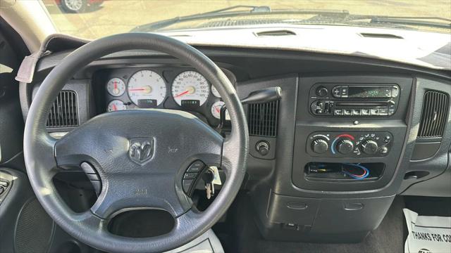 2003 Dodge Ram 1500 SLT Pickup 4D 6 1/4 ft