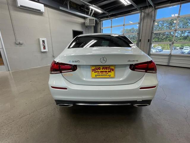 2020 Mercedes-Benz A 220 4MATIC