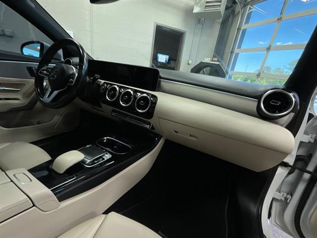 2020 Mercedes-Benz A 220 4MATIC