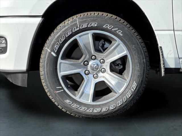 2026 Ram 1500 Express Crew Cab 4x4 57 Box