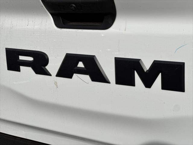2026 Ram 1500 Express Crew Cab 4x4 57 Box
