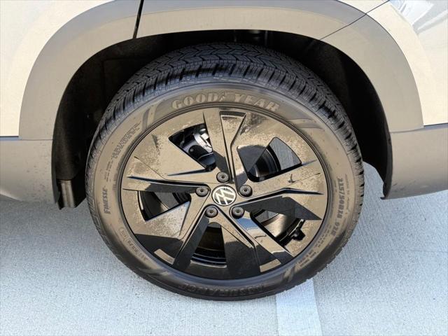 2026 Volkswagen Taos SE