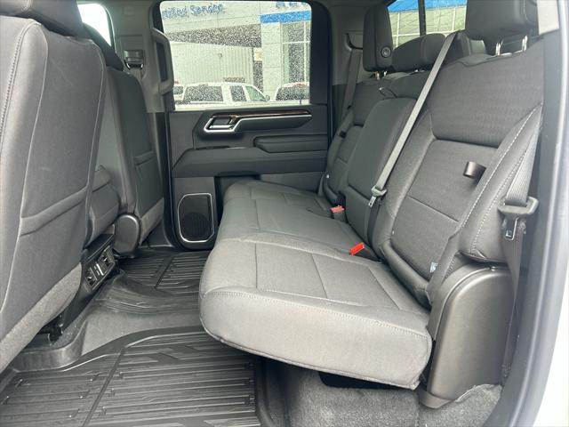2026 GMC Sierra 2500HD Crew Cab, Standard Bed, SLE, 4WD
