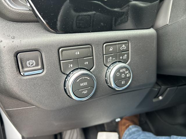 2026 GMC Sierra 2500HD Crew Cab, Standard Bed, SLE, 4WD