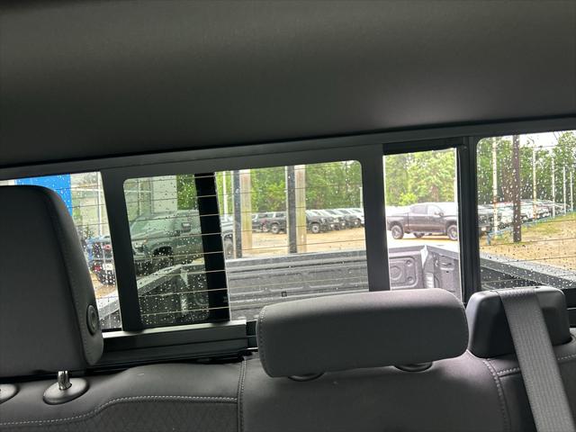 2026 GMC Sierra 2500HD Crew Cab, Standard Bed, SLE, 4WD