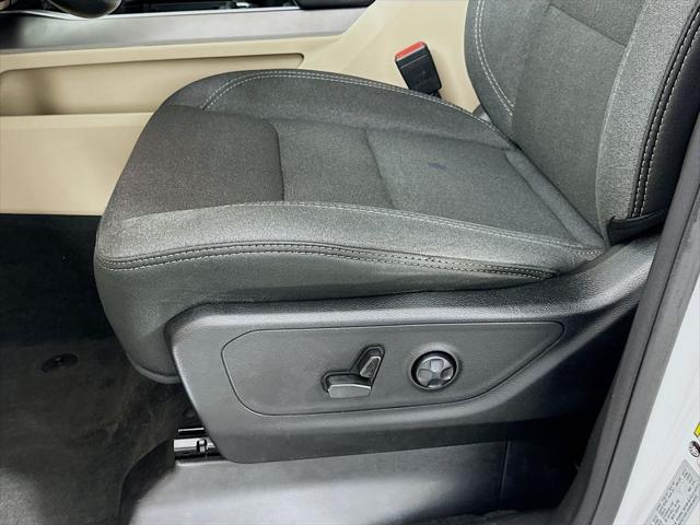 2021 Ram 1500 Big Horn Crew Cab 4x4 5'7" Box