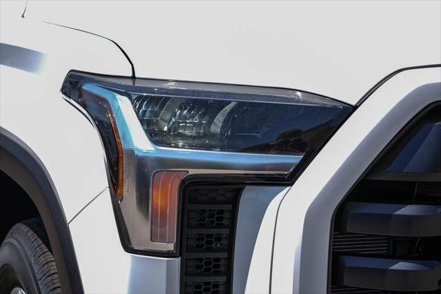 2026 Toyota Tundra SR5 CrewMax 5.5' Bed