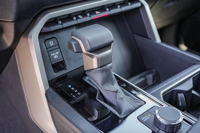 2026 Toyota Tundra SR5 CrewMax 5.5' Bed