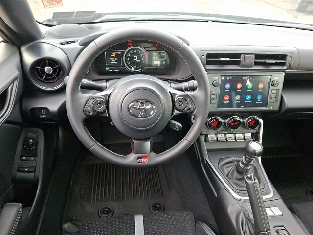 2025 Toyota GR86 Premium
