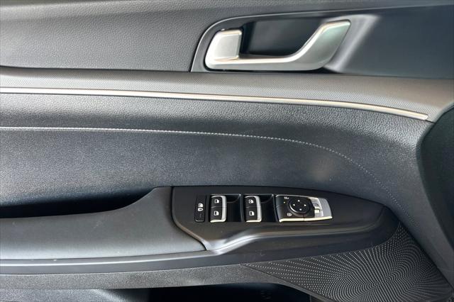 2026 Kia K5 LXS FWD