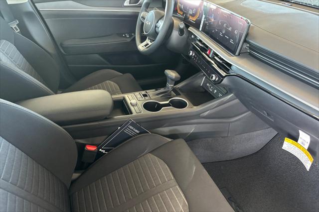 2026 Kia K5 LXS FWD