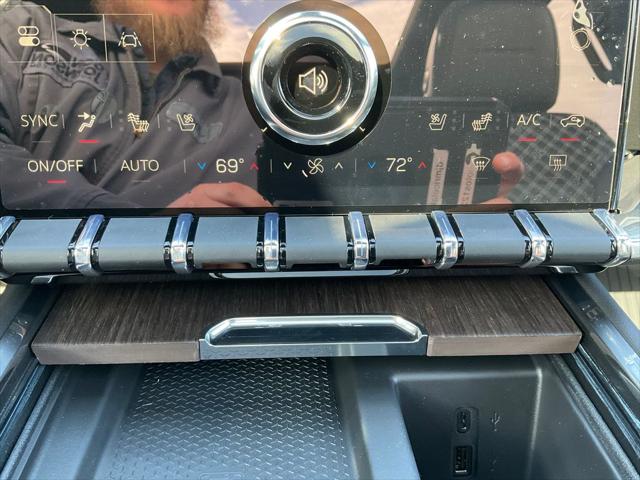 2026 GMC Acadia Denali AWD