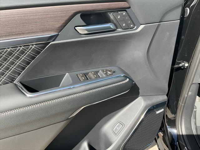 2026 GMC Acadia Denali AWD