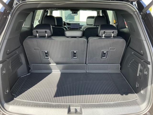 2026 GMC Acadia Denali AWD