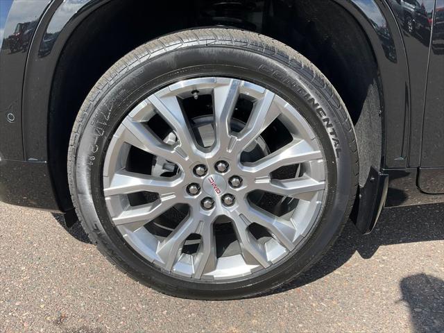 2026 GMC Acadia Denali AWD
