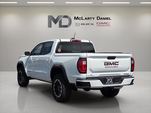 2026 GMC Canyon AT4, 4WD