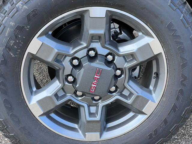 2026 GMC Sierra 2500HD Crew Cab, Standard Bed, SLT, 4WD