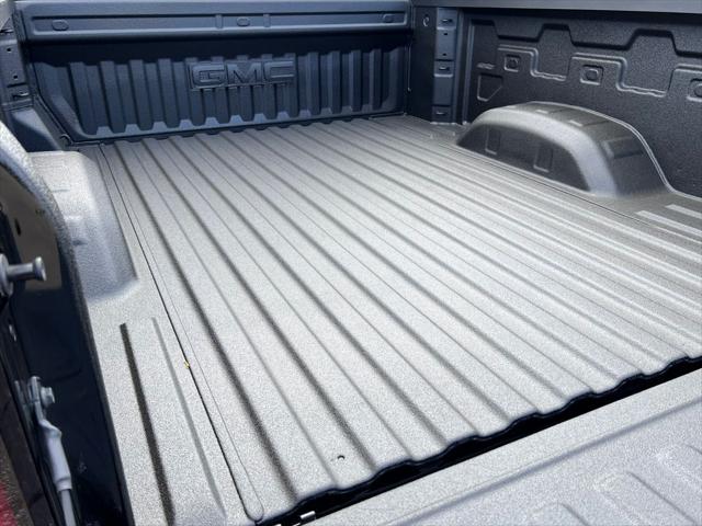 2026 GMC Sierra 2500HD Crew Cab, Standard Bed, SLT, 4WD