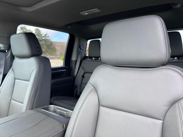2026 GMC Sierra 2500HD Crew Cab, Standard Bed, SLT, 4WD