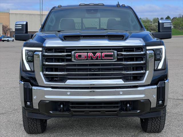 2026 GMC Sierra 2500HD Crew Cab, Standard Bed, SLT, 4WD