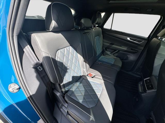 2026 Volkswagen Atlas Cross Sport SEL Premium R-Line