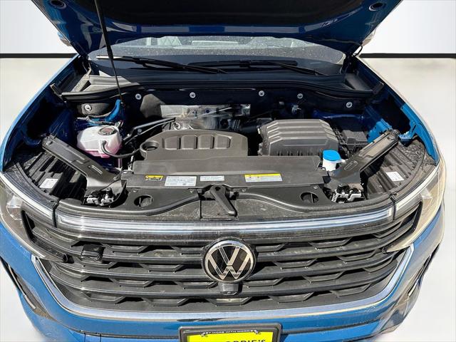 2026 Volkswagen Atlas Cross Sport SEL Premium R-Line