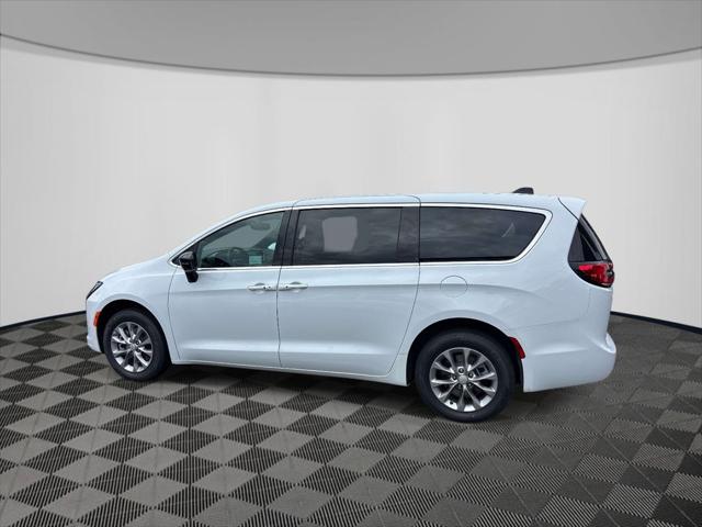 2027 Chrysler Pacifica PACIFICA SELECT AWD