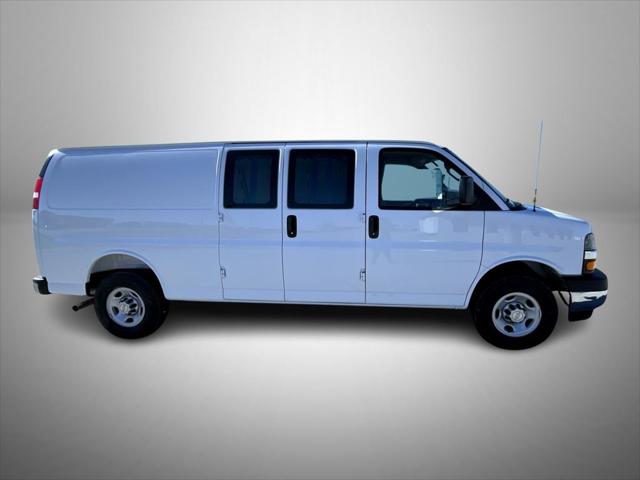 2026 Chevrolet Express Cargo Van 3500 Extended Wheelbase, WT, RWD