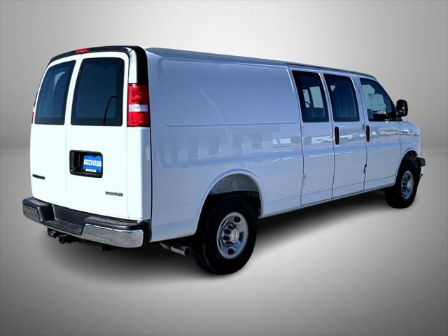 2026 Chevrolet Express Cargo Van 3500 Extended Wheelbase, WT, RWD