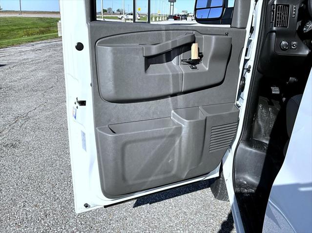 2026 Chevrolet Express Cargo Van 3500 Extended Wheelbase, WT, RWD