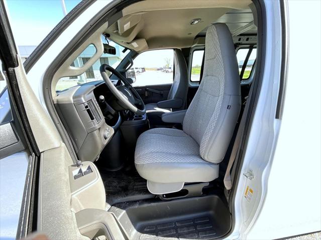 2026 Chevrolet Express Cargo Van 3500 Extended Wheelbase, WT, RWD