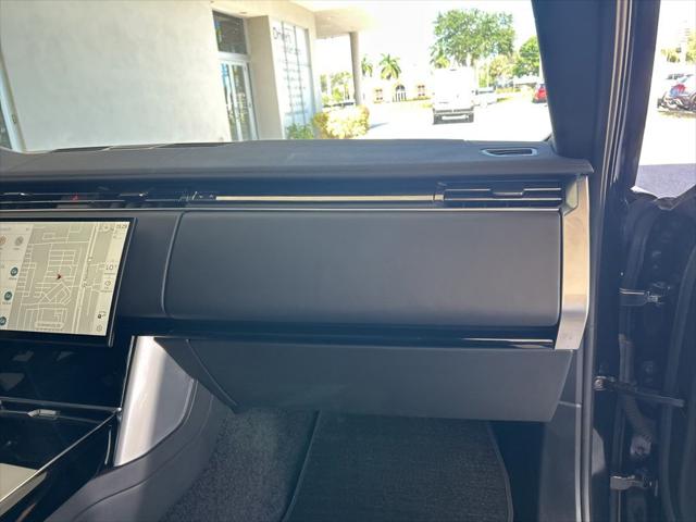 2024 Land Rover Range Rover P400 SE