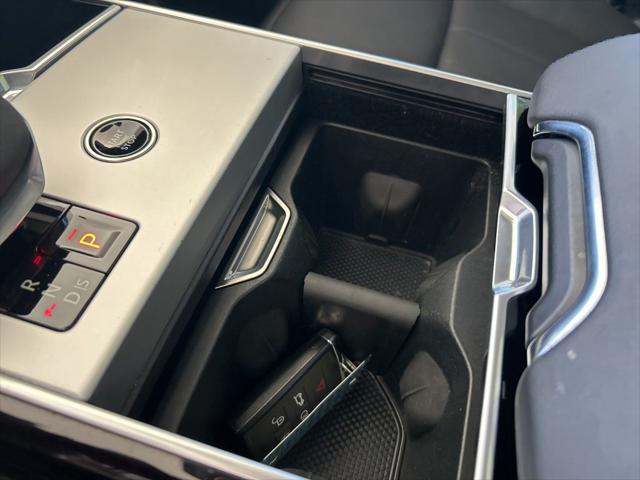 2024 Land Rover Range Rover P400 SE