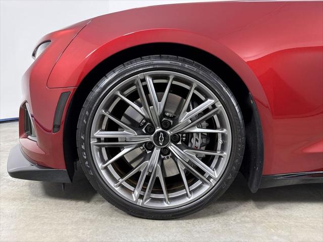 2022 Chevrolet Camaro RWD Coupe ZL1