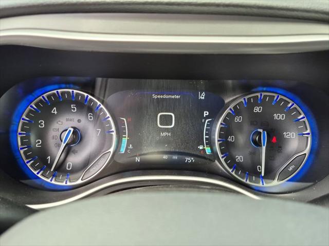 2027 Chrysler Pacifica Select