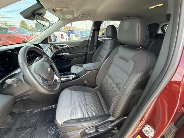 2024 Chevrolet Trax FWD LT