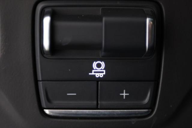 2024 Cadillac Escalade ESV 4WD Premium Luxury Platinum