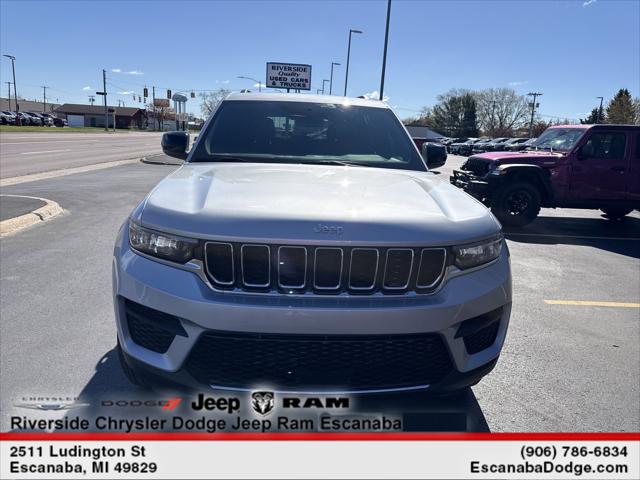 2026 Jeep Grand Cherokee GRAND CHEROKEE LAREDO 4X4