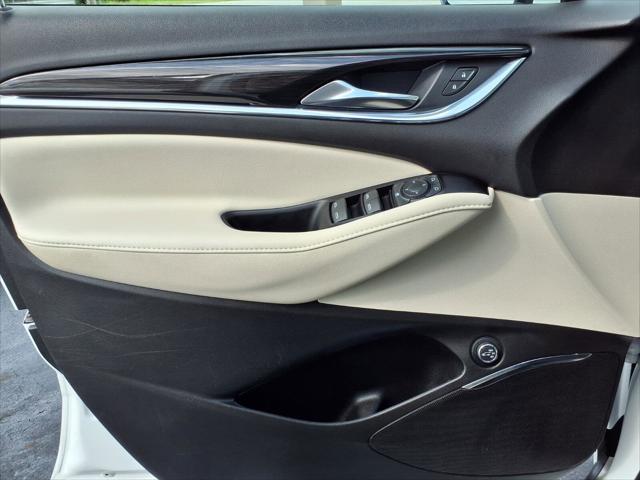 2023 Buick Enclave Essence FWD