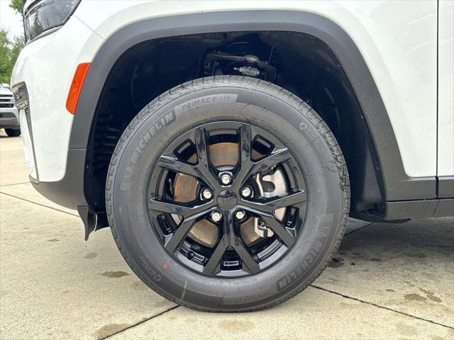 2026 Jeep Grand Cherokee GRAND CHEROKEE L LAREDO ALTITUDE 4X2