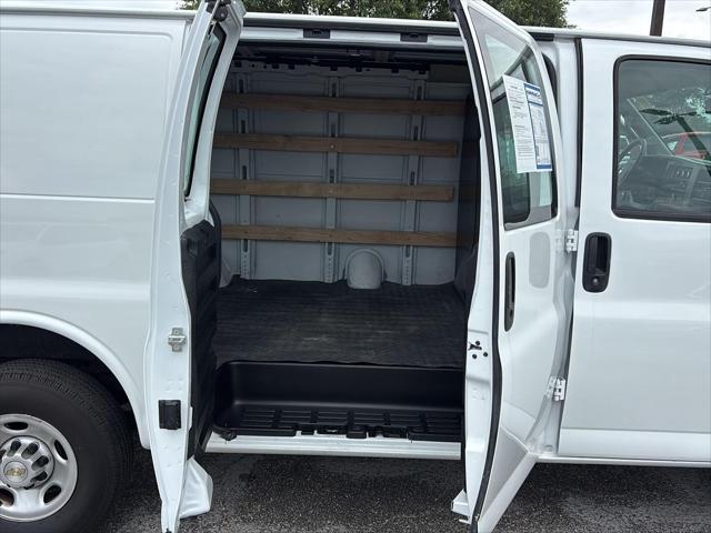 2024 Chevrolet Express Cargo Van RWD 2500 Regular Wheelbase WT