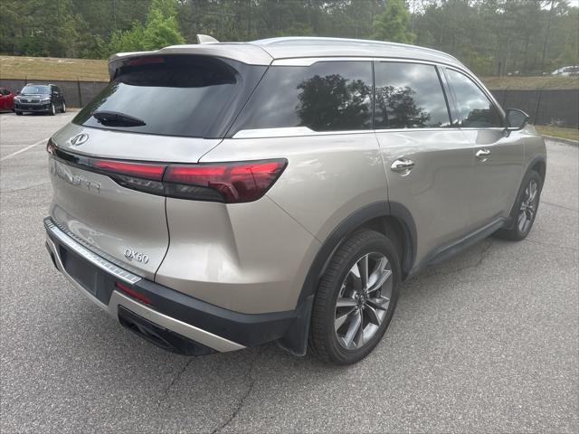 2023 INFINITI QX60 LUXE
