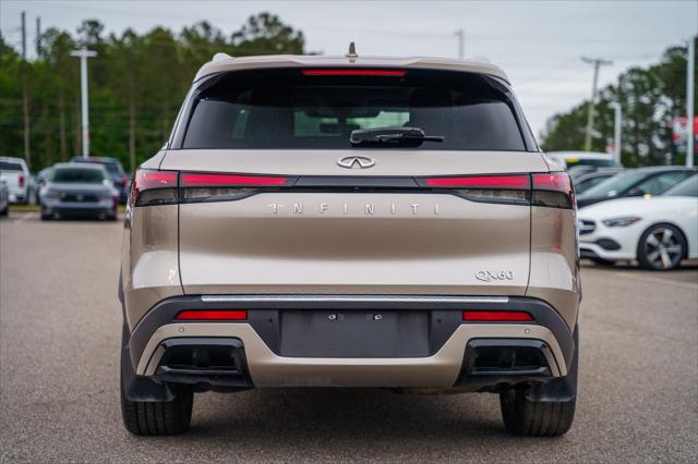 2023 INFINITI QX60 LUXE
