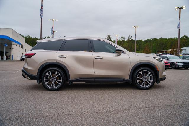 2023 INFINITI QX60 LUXE