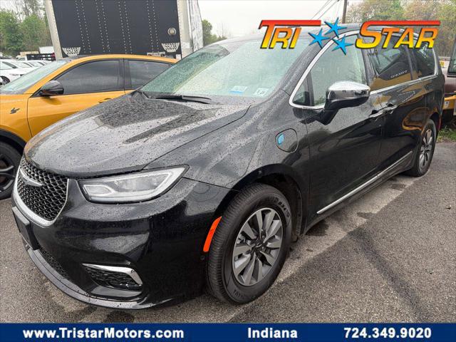 2023 Chrysler Pacifica Hybrid Limited